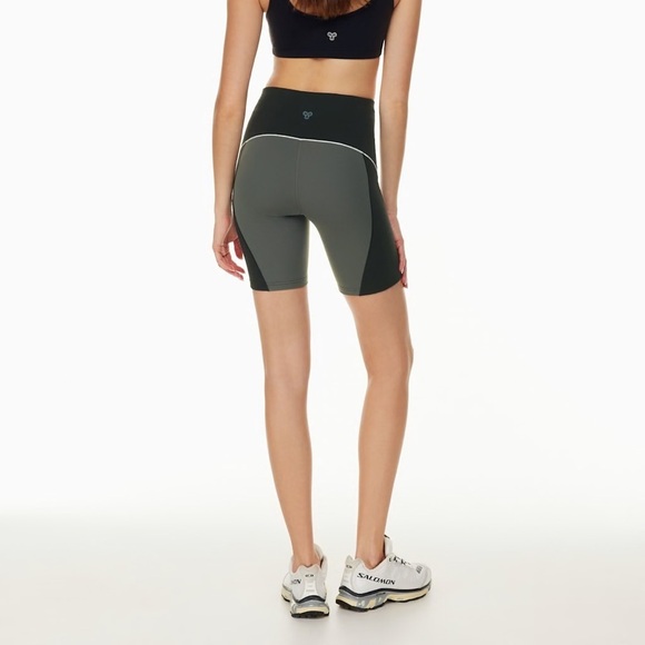 TnAction TnaSLICK VERTEX Hi-Rise 7” Short in Black/Coal Grey - Picture 7 of 7